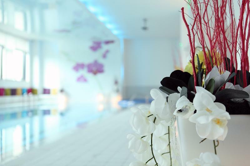 Penthouse Orhideea Aparthotel Boekarest Buitenkant foto