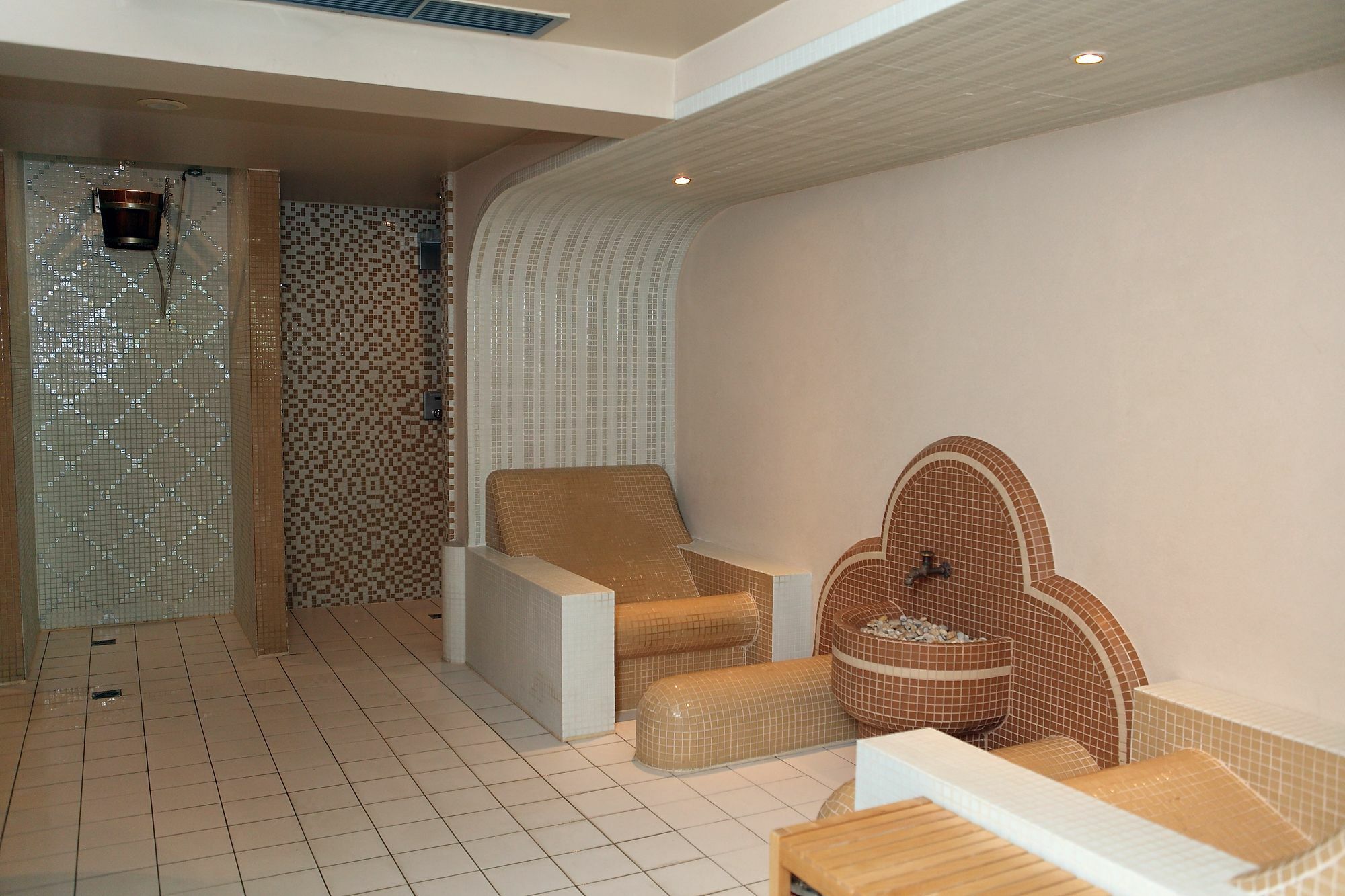 Penthouse Orhideea Aparthotel Boekarest Buitenkant foto